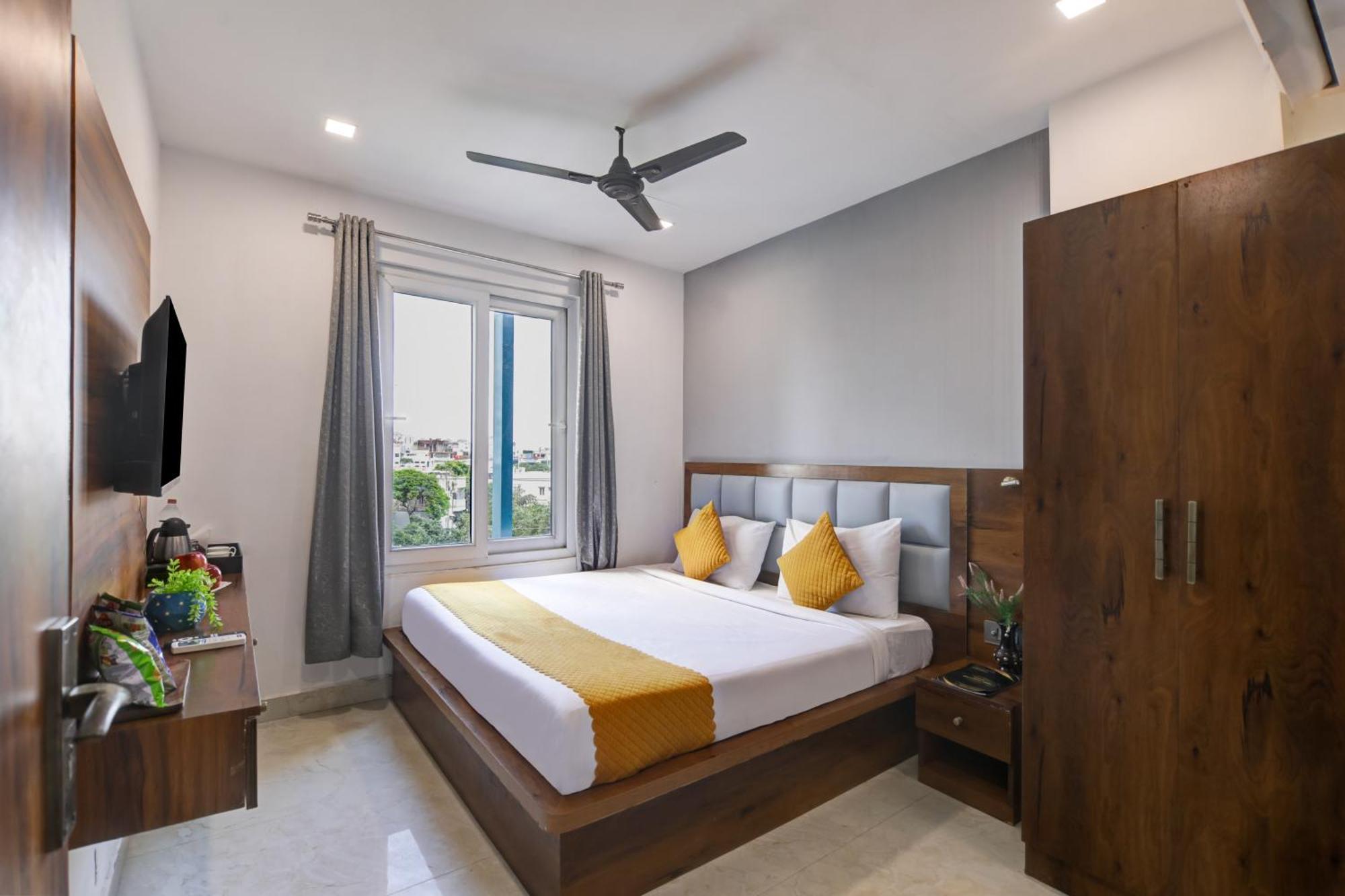 Status By Hotel The Emporio Ghaziabad Luaran gambar