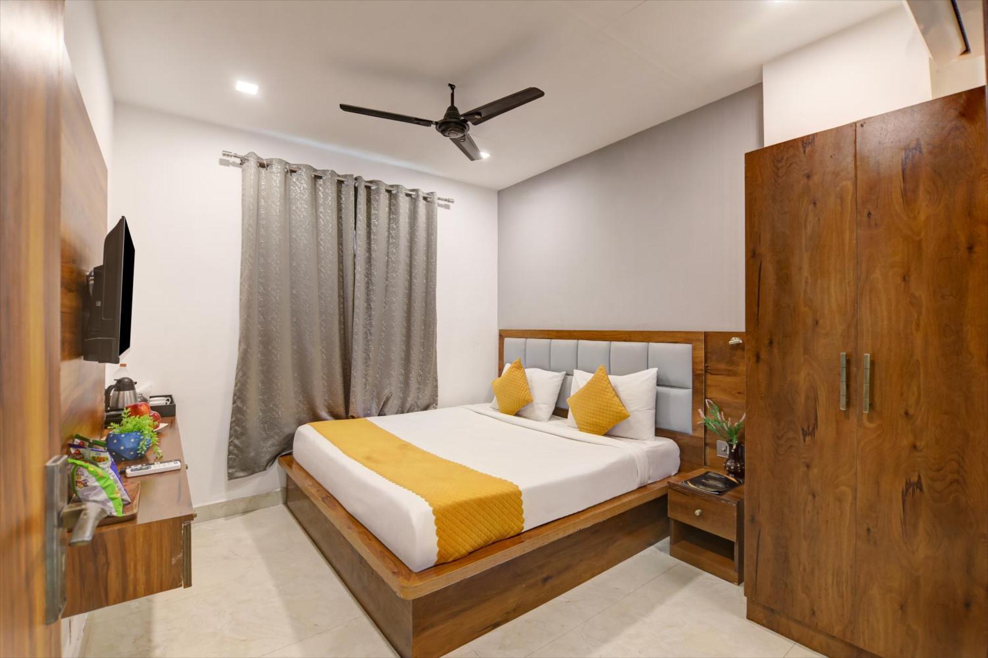 Status By Hotel The Emporio Ghaziabad Luaran gambar