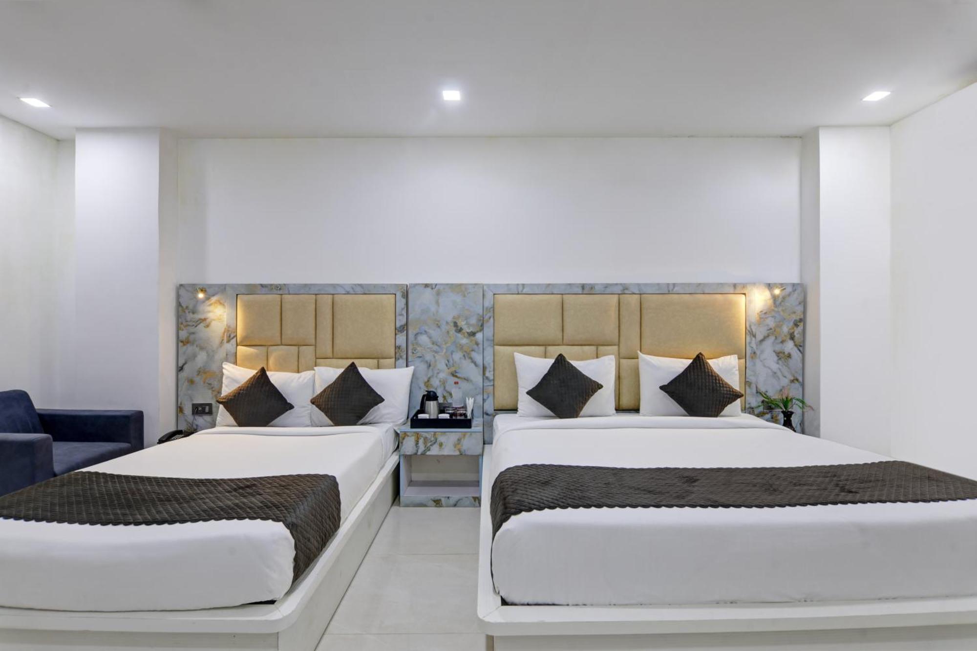Status By Hotel The Emporio Ghaziabad Luaran gambar