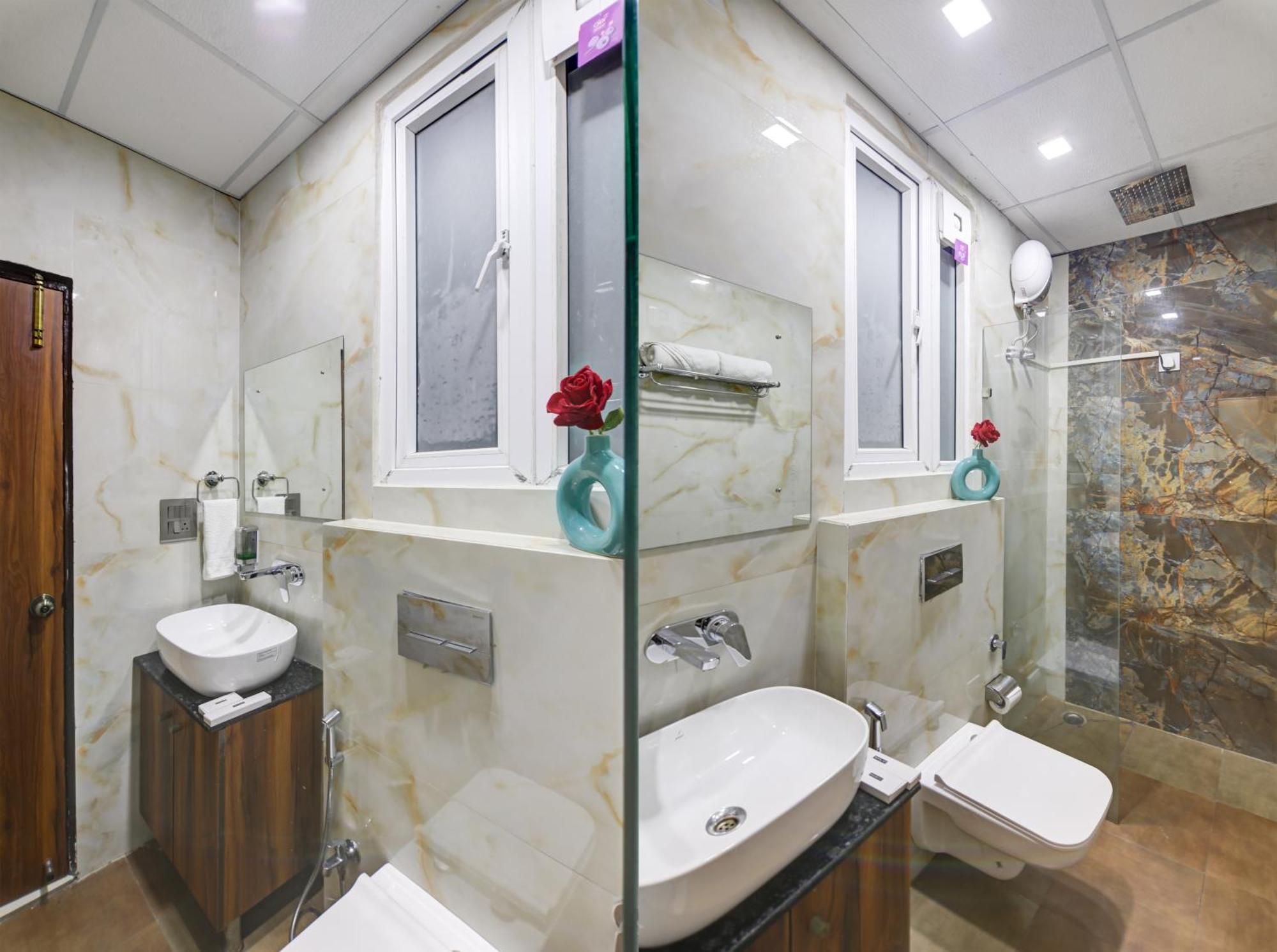 Status By Hotel The Emporio Ghaziabad Luaran gambar