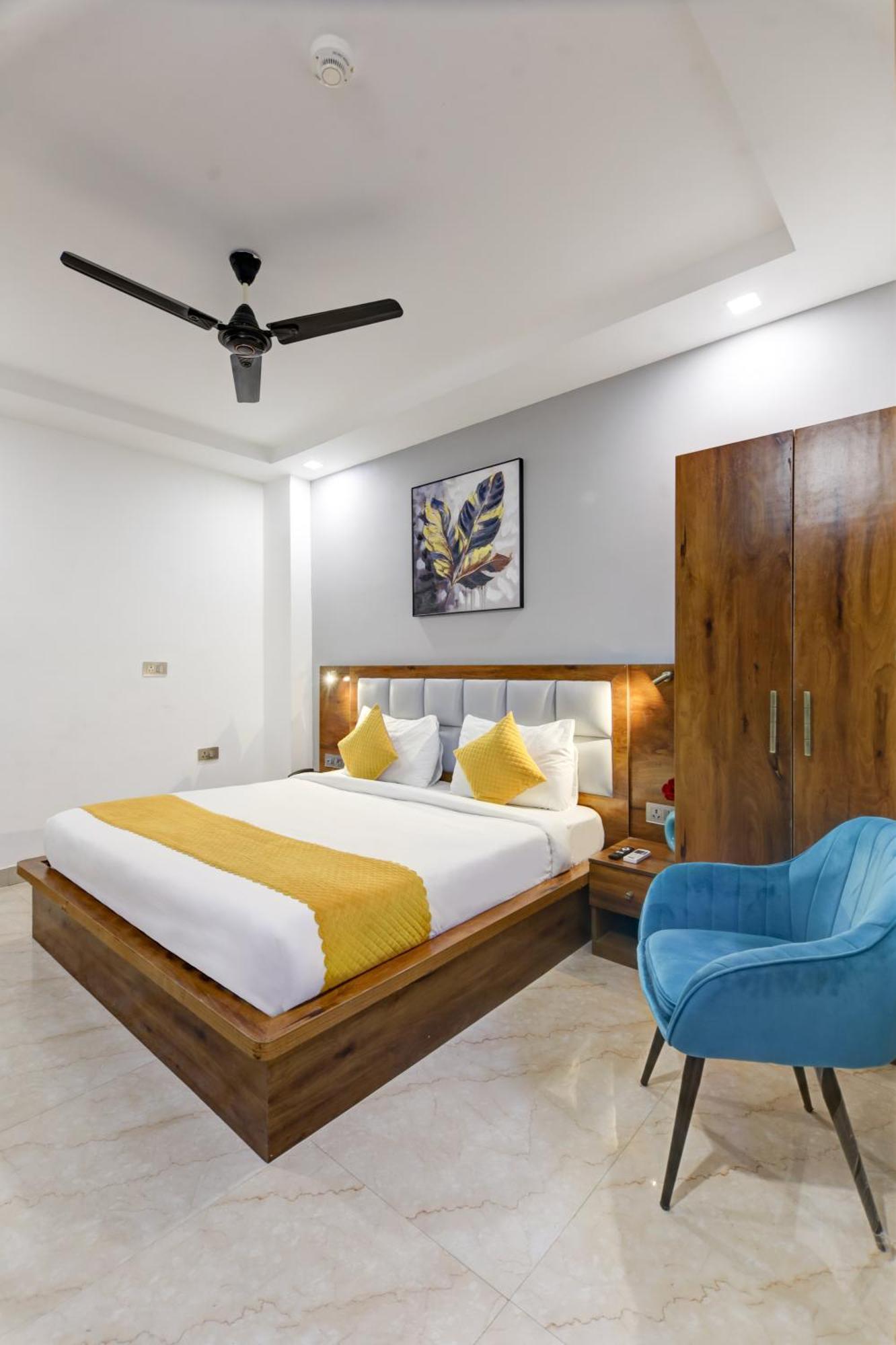 Status By Hotel The Emporio Ghaziabad Luaran gambar